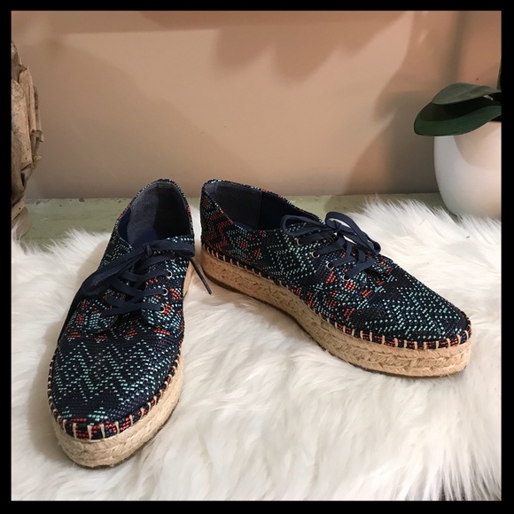 Indigo Shoes - NWOT Indigo Rd Leisa Round Toe Oxford